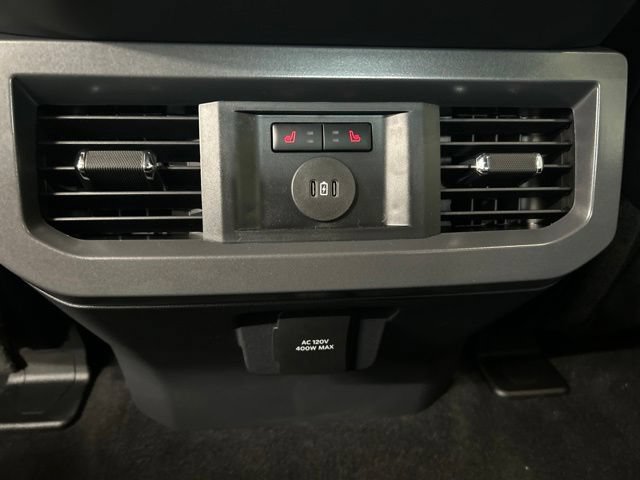 New 2026 Ford F250 Lariat w/ Black Appearance Package AWD/4WD image 10