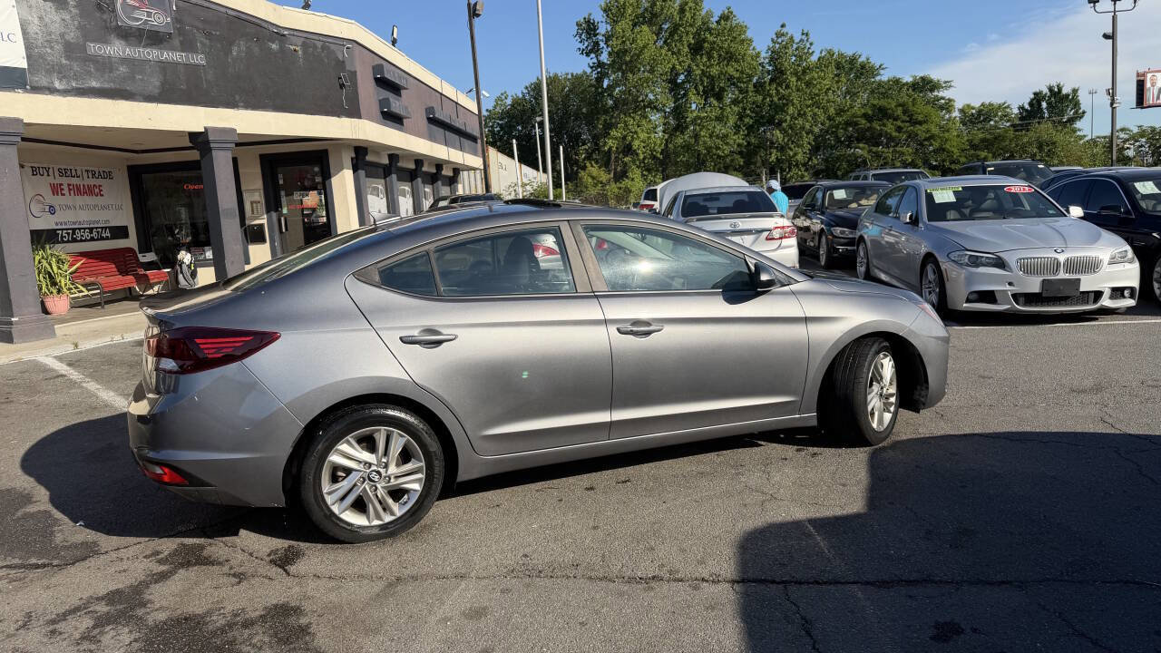 Used 2019 Hyundai Elantra Value Edition w/ Cargo Package FWD image 13