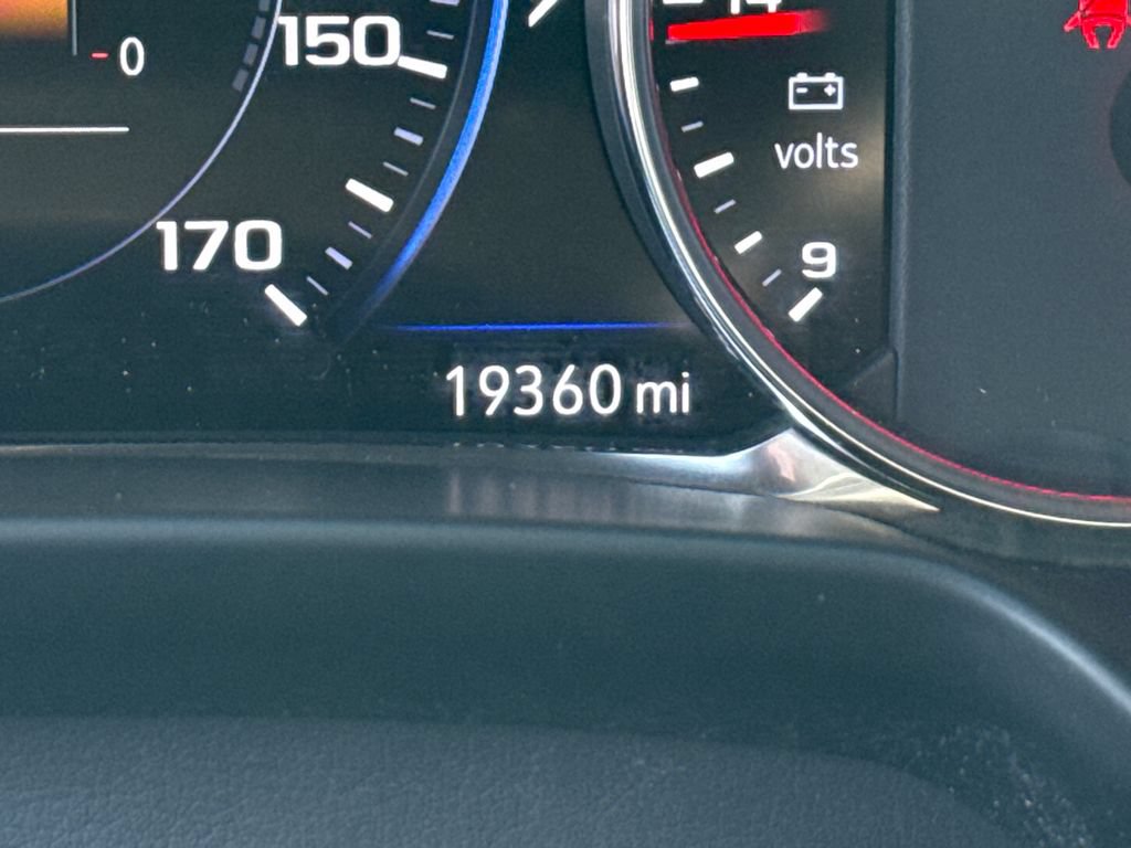 Used 2023 Chevrolet Blazer RS FWD image 28