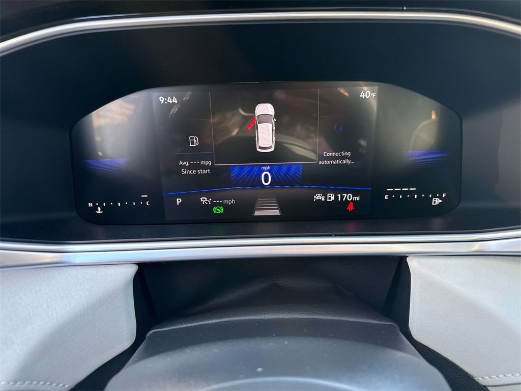 Used 2025 Volkswagen Taos SE image 16