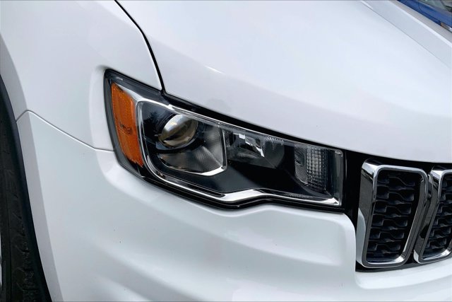 Used 2020 Jeep Grand Cherokee Limited AWD/4WD image 27