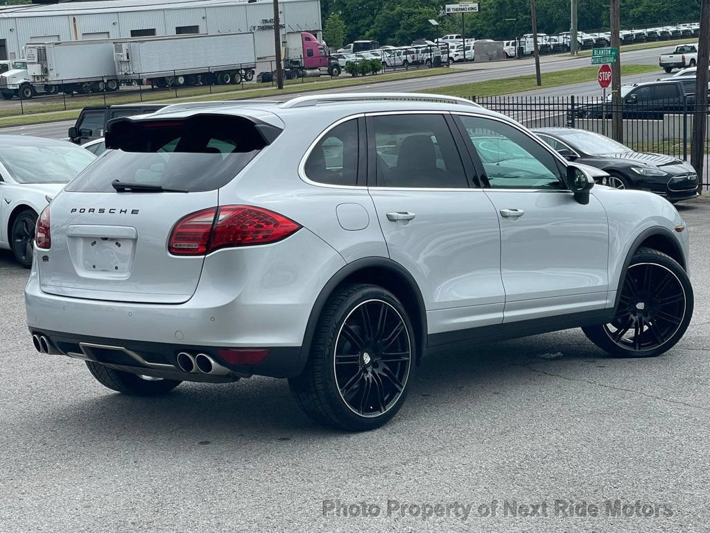 Used 2011 Porsche Cayenne AWD/4WD image 30