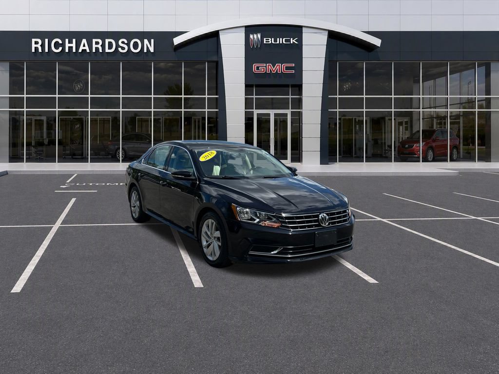 Used 2018 Volkswagen Passat 2.0T SE FWD image 8