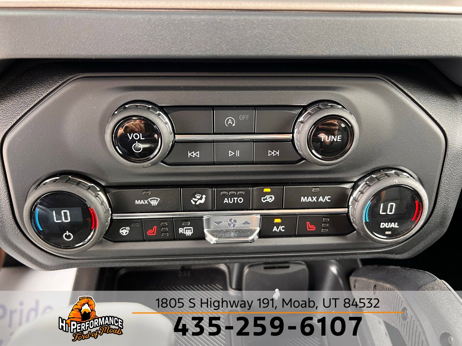 New 2026 Ford Bronco Outer Banks w/ Sasquatch Package AWD/4WD image 38