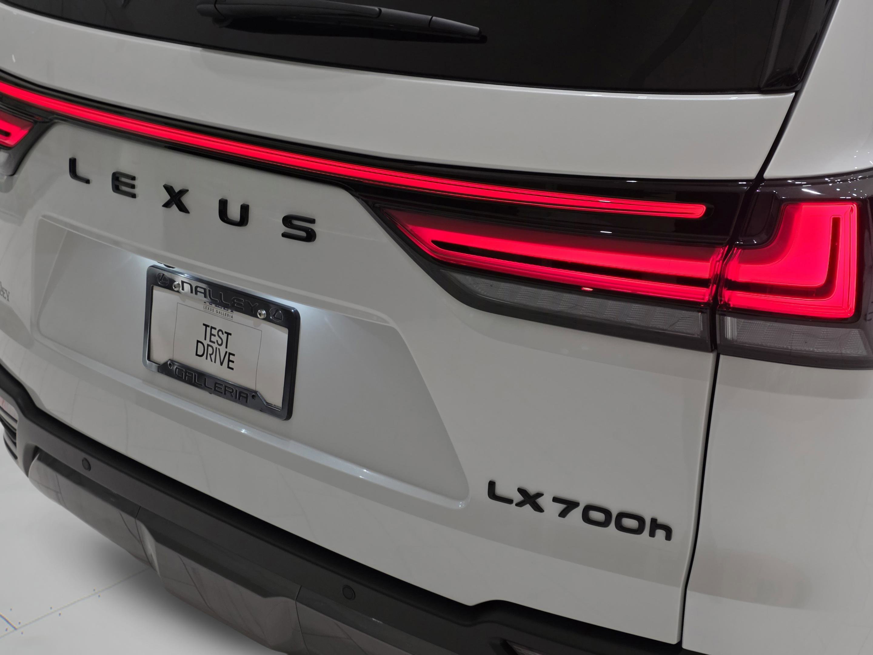 New 2026 Lexus LX 700h Overtrail image 5