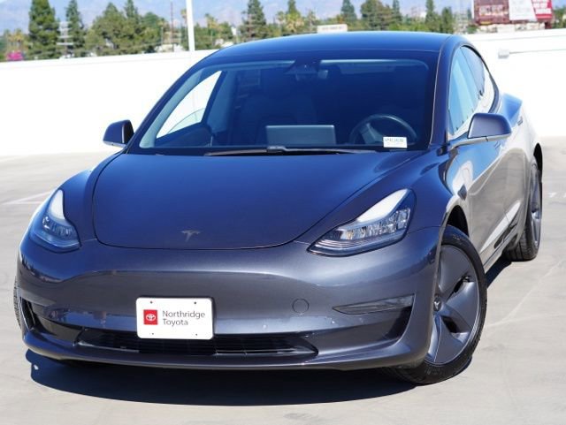 Used 2019 Tesla Model 3 Standard Range Plus image 4