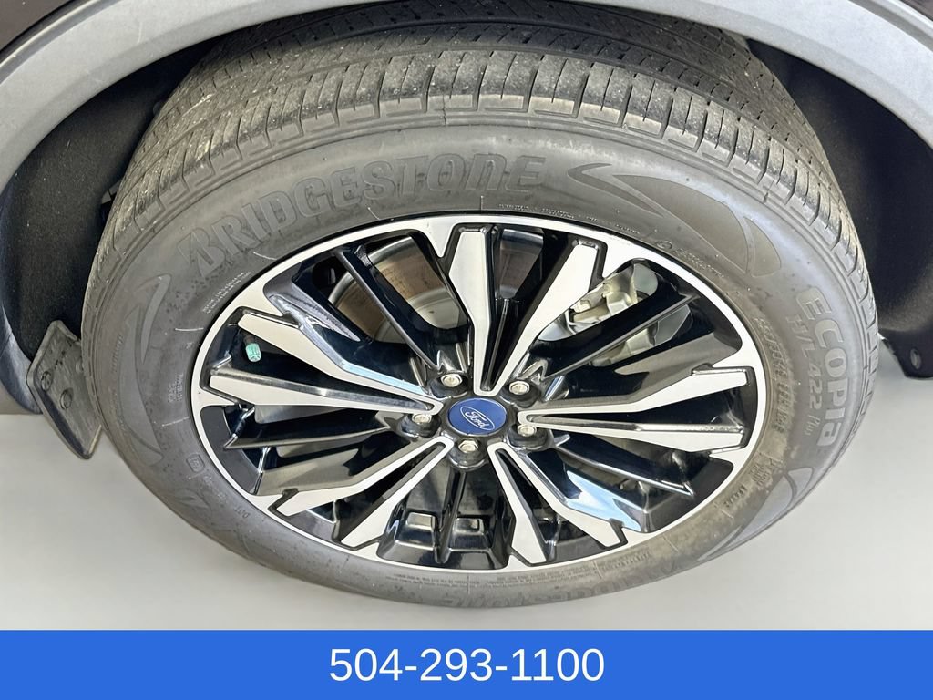 Used 2021 Ford Escape SE w/ SE Sport Appearance Package FWD image 32