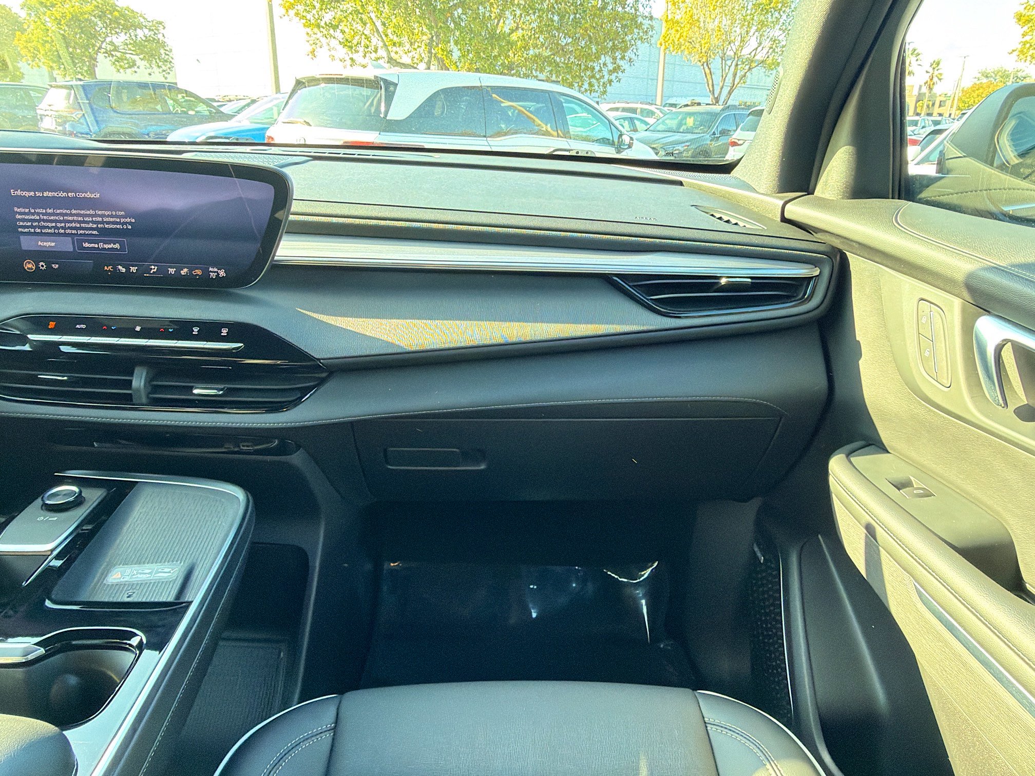 Used 2025 Buick Enclave Preferred image 18