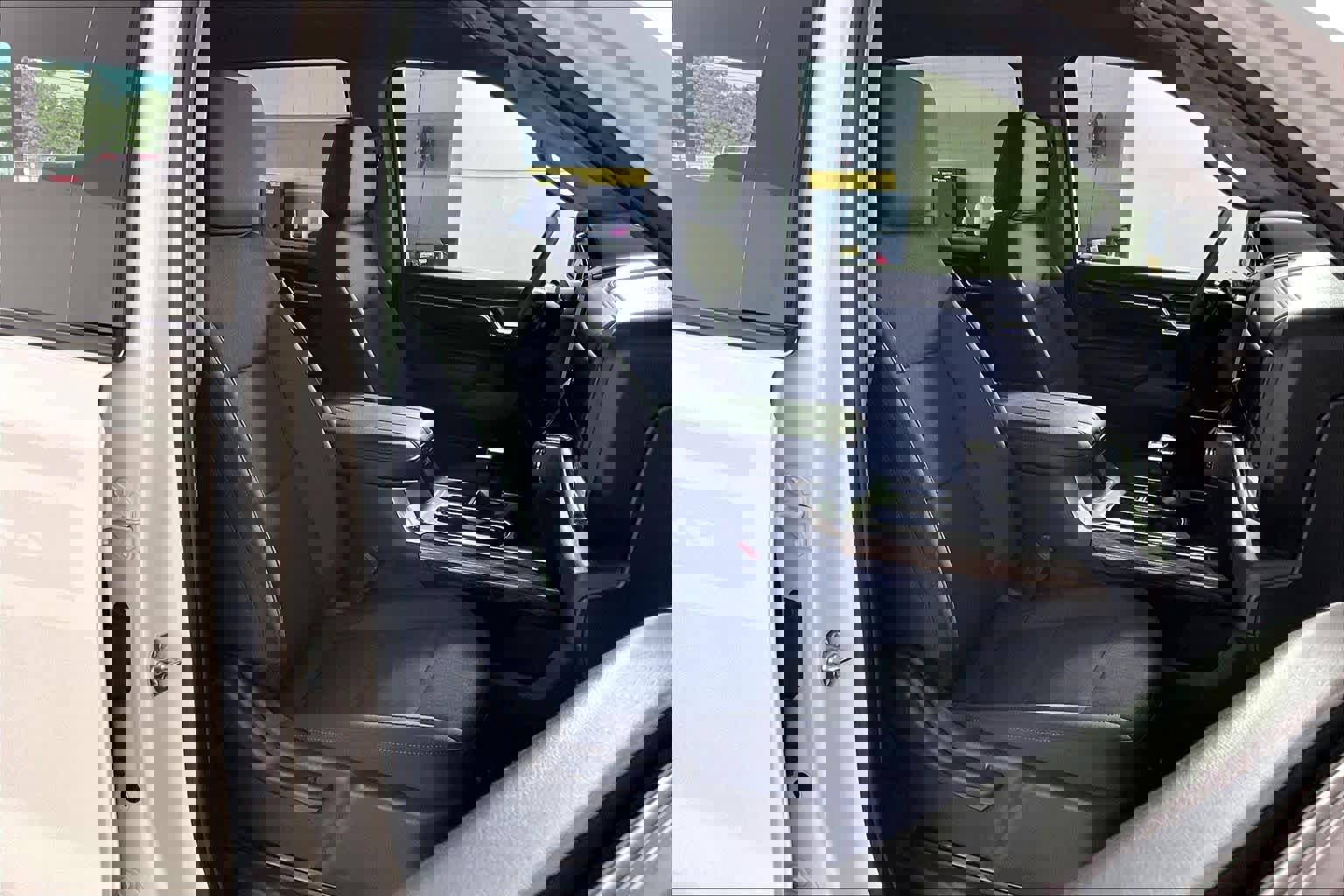 Used 2025 GMC Sierra 1500 Elevation w/ Preferred Package image 9