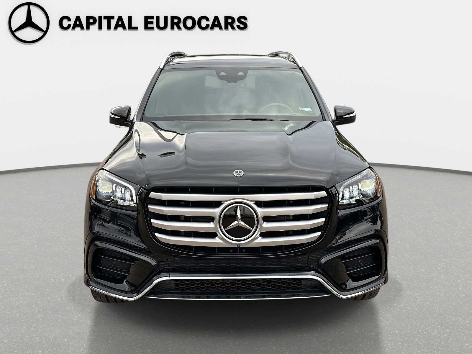 Used 2025 Mercedes-Benz GLS 580 4MATIC image 8