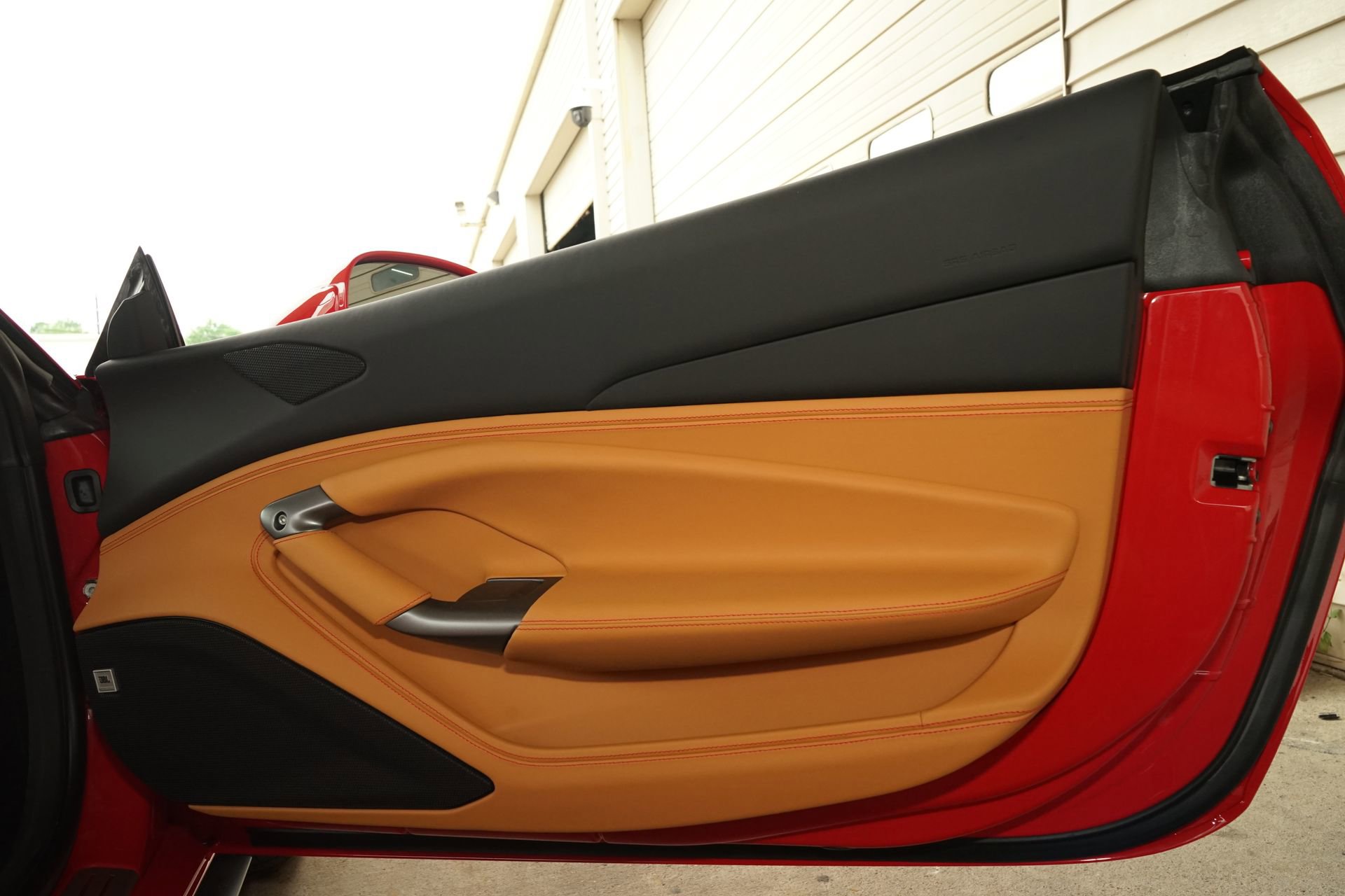 Used 2022 Ferrari F8 Tributo RWD image 23