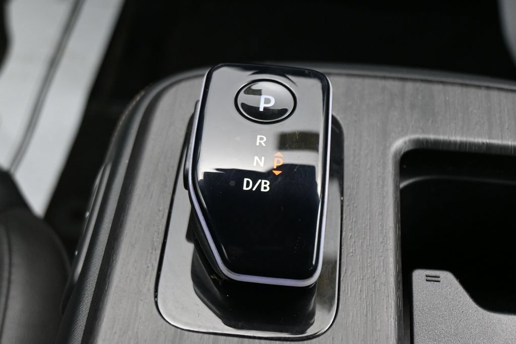 Used 2023 Nissan Ariya FWD image 19