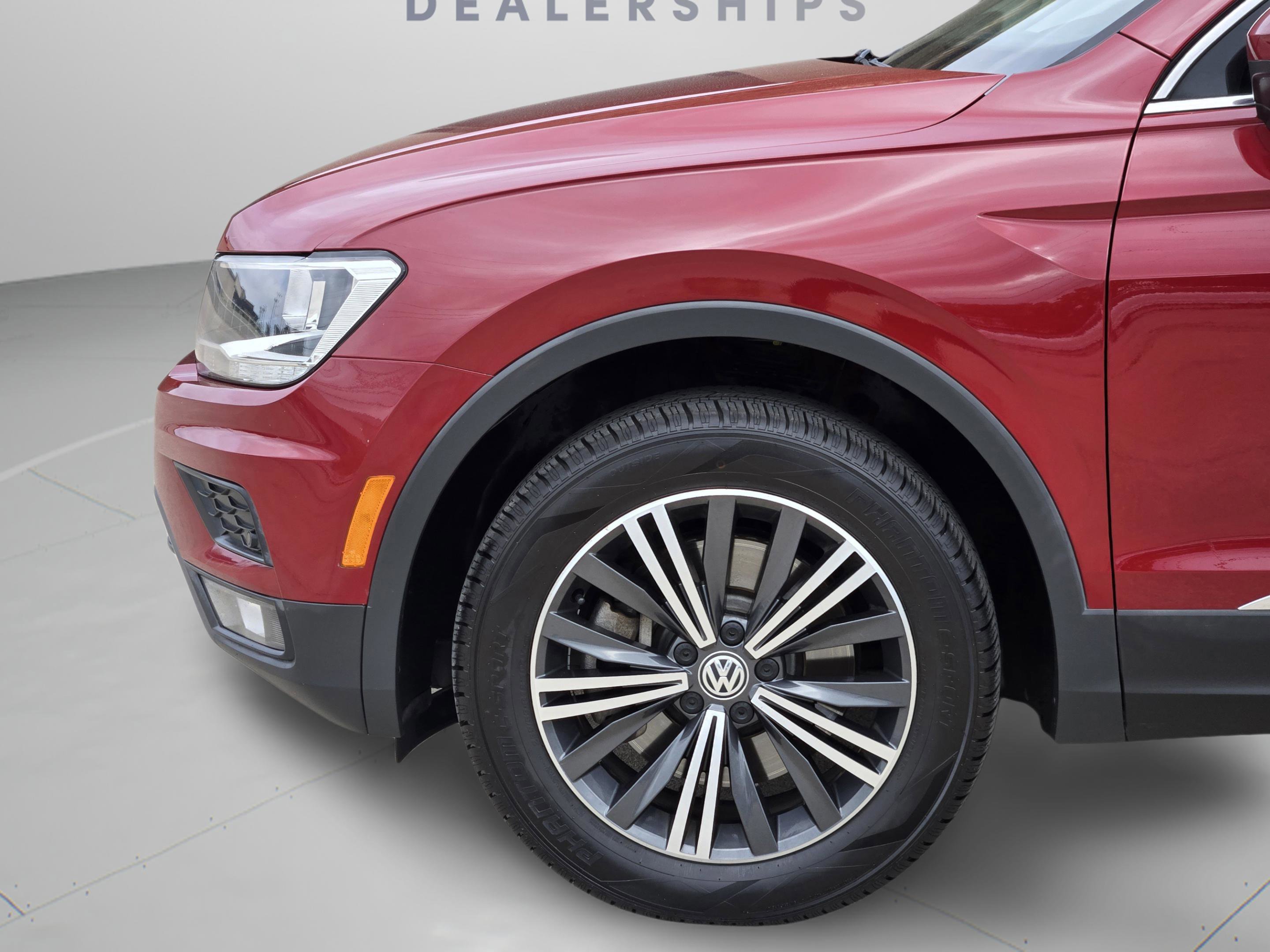 Used 2019 Volkswagen Tiguan SEL FWD image 38