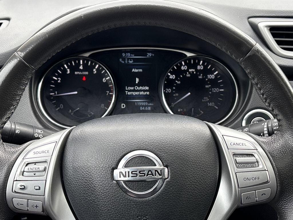 Used 2015 Nissan Rogue SL w/ SL Premium Package image 21