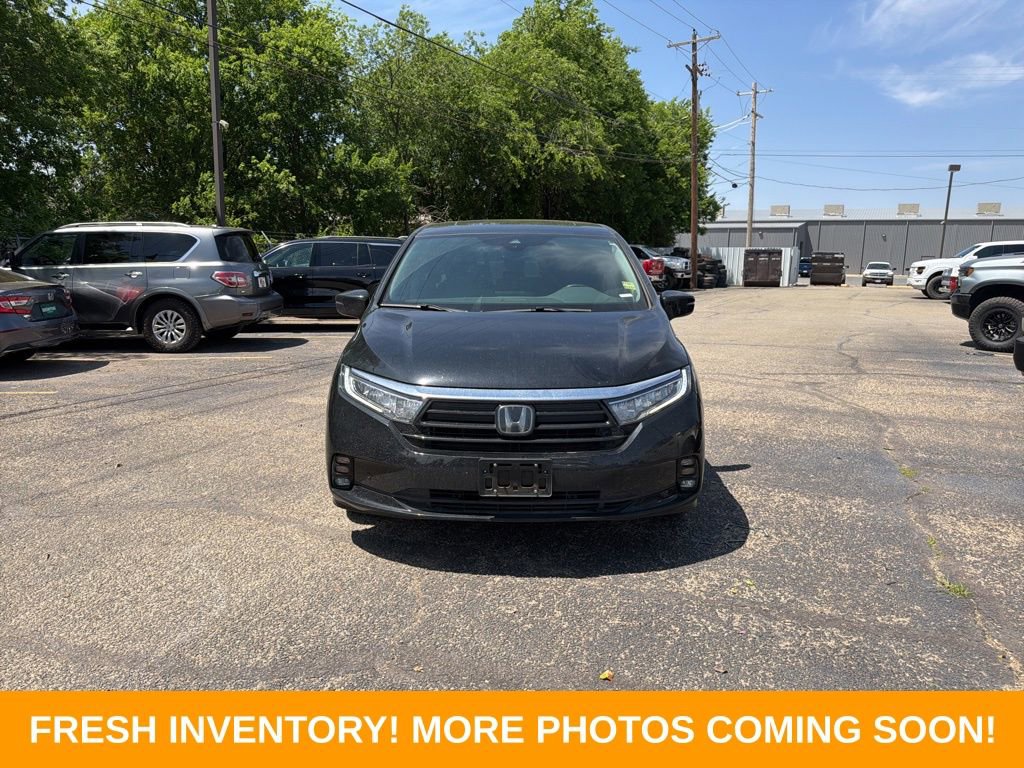 Used 2024 Honda Odyssey Elite image 2