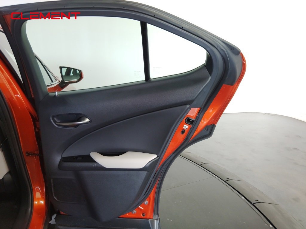 Used 2019 Lexus UX 250h w/ Premium Package image 33