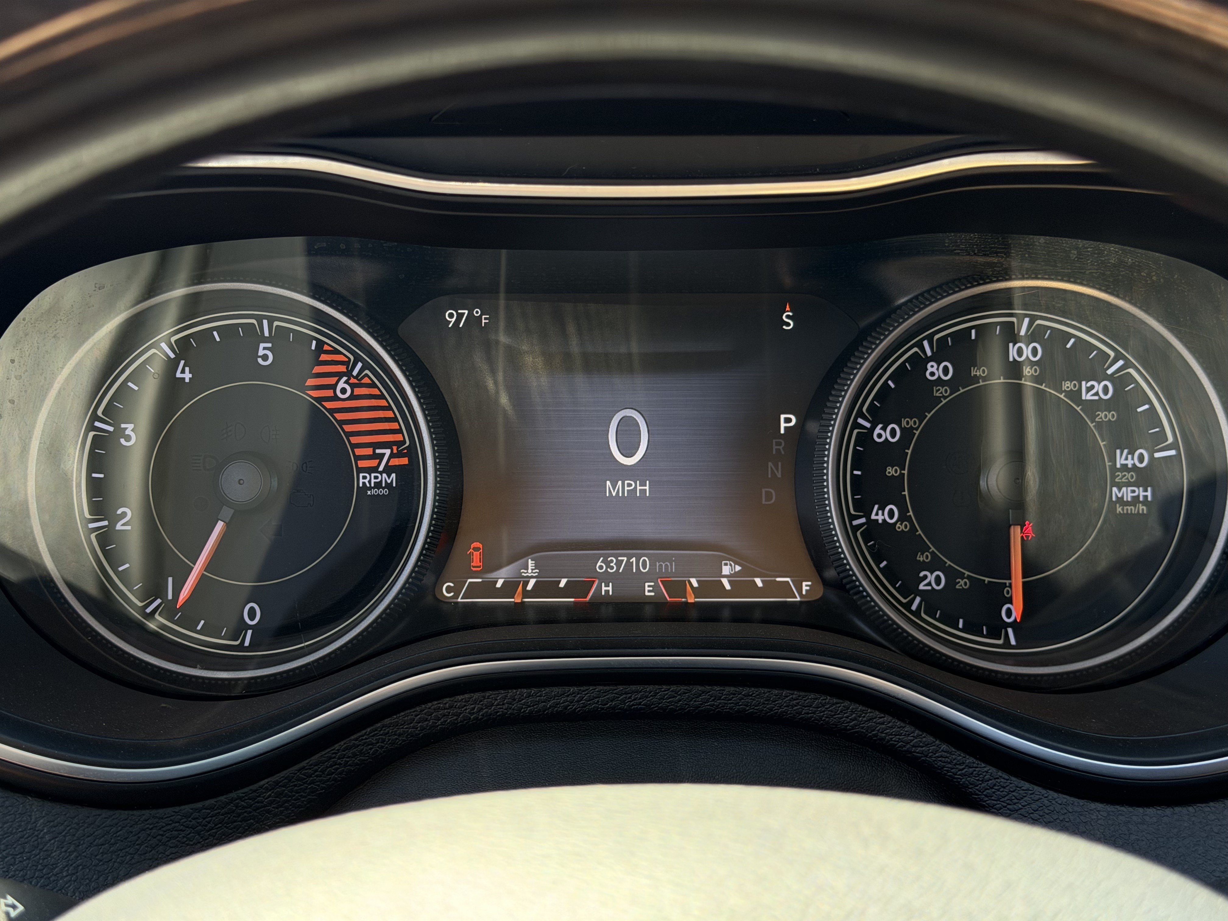 Used 2019 Jeep Cherokee Overland AWD/4WD image 13