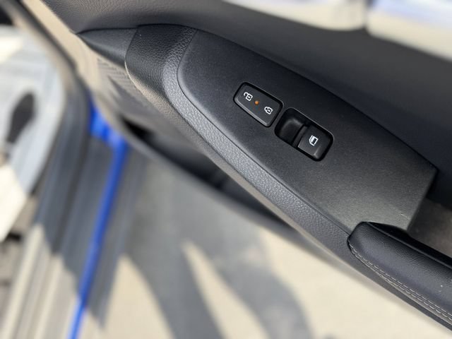 Certified 2025 Kia Seltos X-Line AWD/4WD image 28