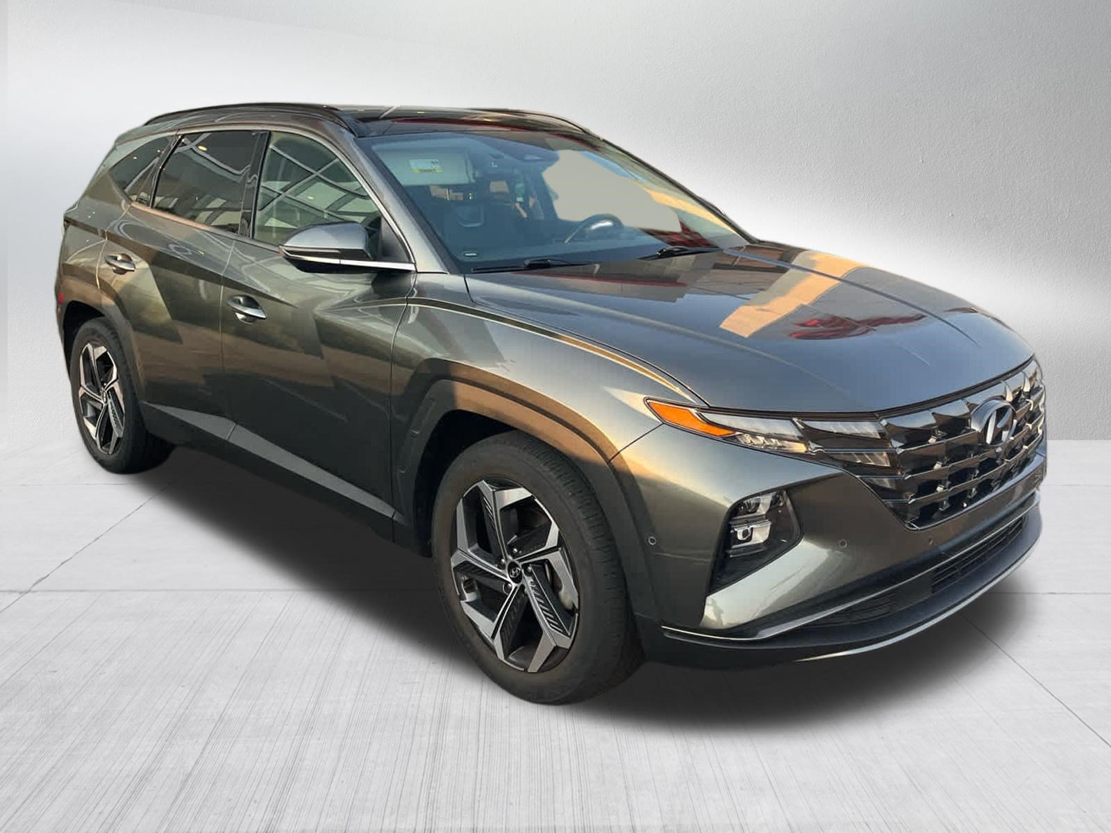 Used 2022 Hyundai Tucson Limited w/ Cargo Package FWD image 9