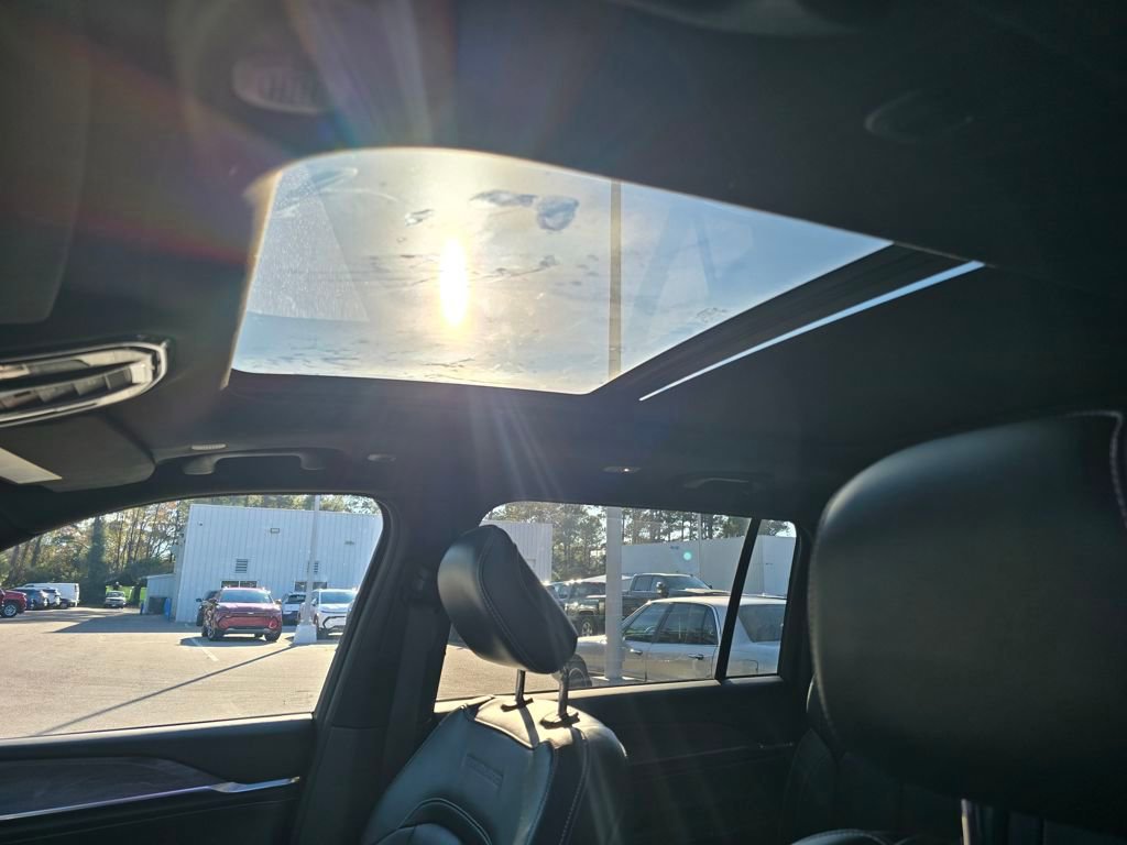 Used 2021 Jeep Grand Cherokee L Overland image 21