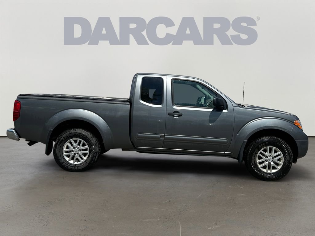 Used 2017 Nissan Frontier SV w/ SV Value Truck Package AWD/4WD image 8