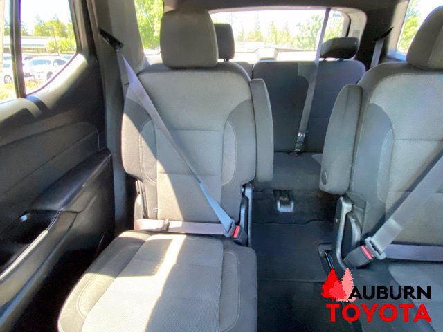 Used 2023 Chevrolet Traverse LT FWD image 23