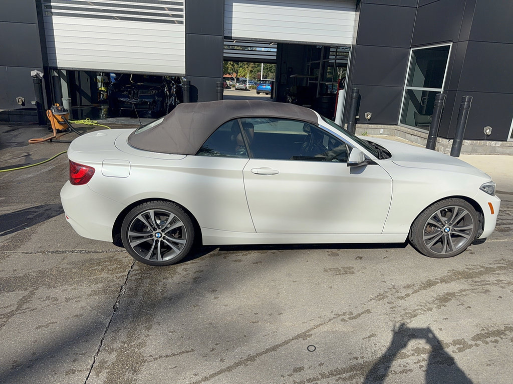 Used 2017 BMW 230i xDrive Convertible AWD/4WD image 10