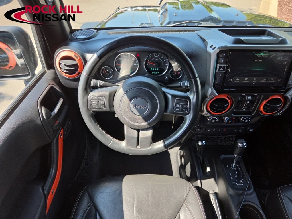 Used 2015 Jeep Wrangler Unlimited Rubicon w/ Connectivity Group AWD/4WD image 30