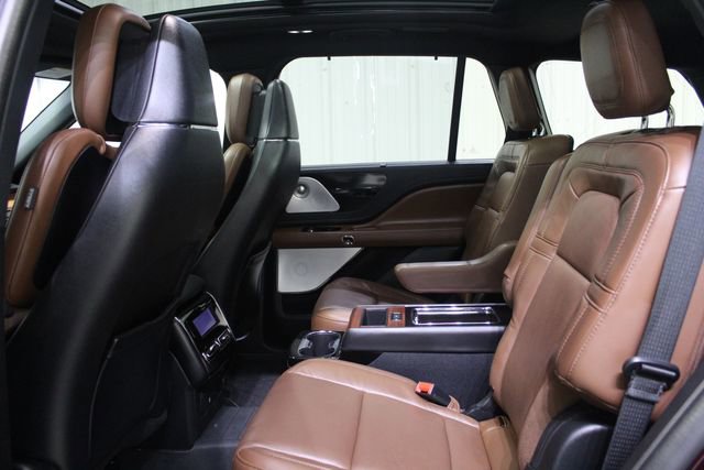 Used 2023 Lincoln Aviator Reserve w/ Equipment Group 201A AWD/4WD image 21