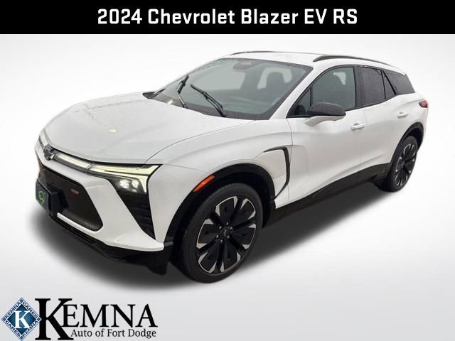 Used 2024 Chevrolet Blazer EV RS image 3