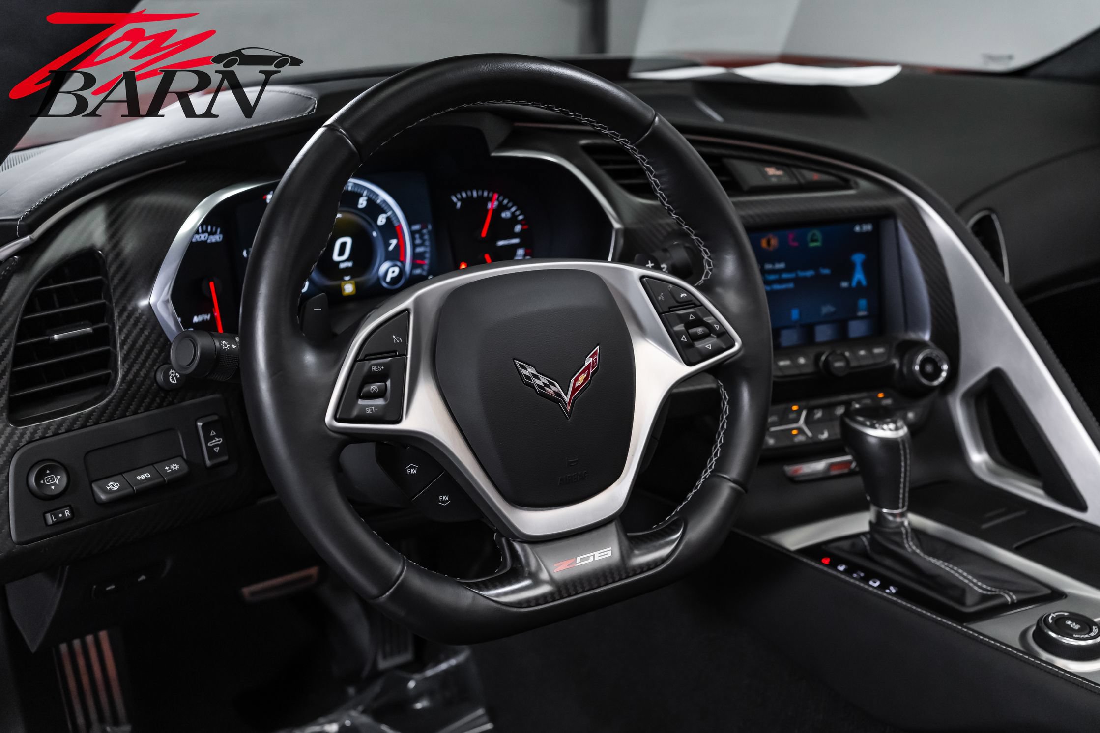 Used 2015 Chevrolet Corvette Z06 w/ 3LZ Preferred Equipment Group RWD image 33