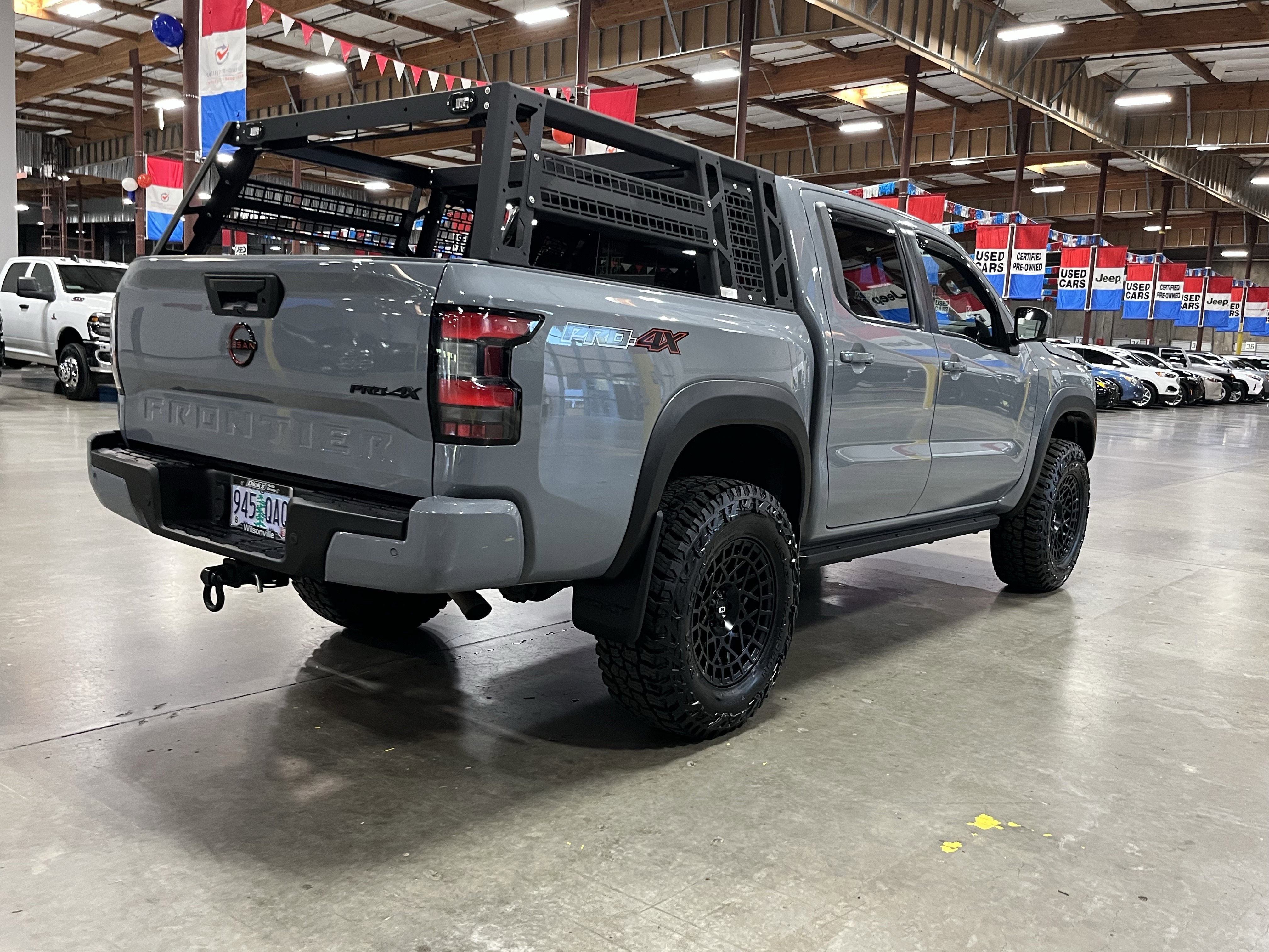 Used 2024 Nissan Frontier PRO-4X w/ Pro Convenience Package AWD/4WD image 6