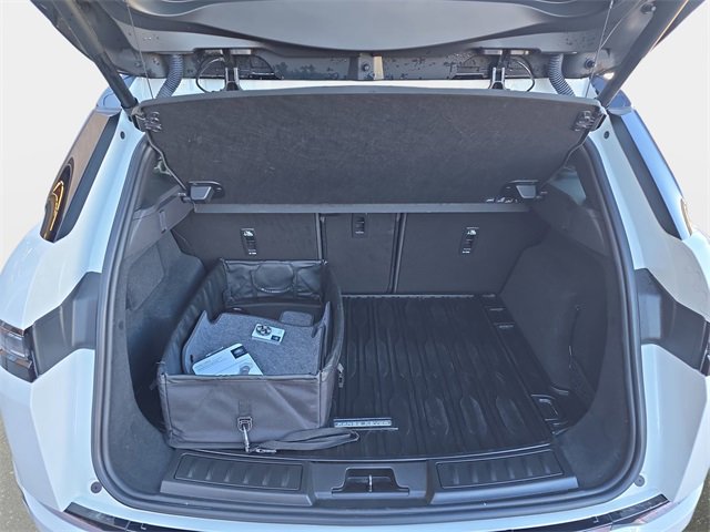 Used 2025 Land Rover Range Rover Evoque S image 12