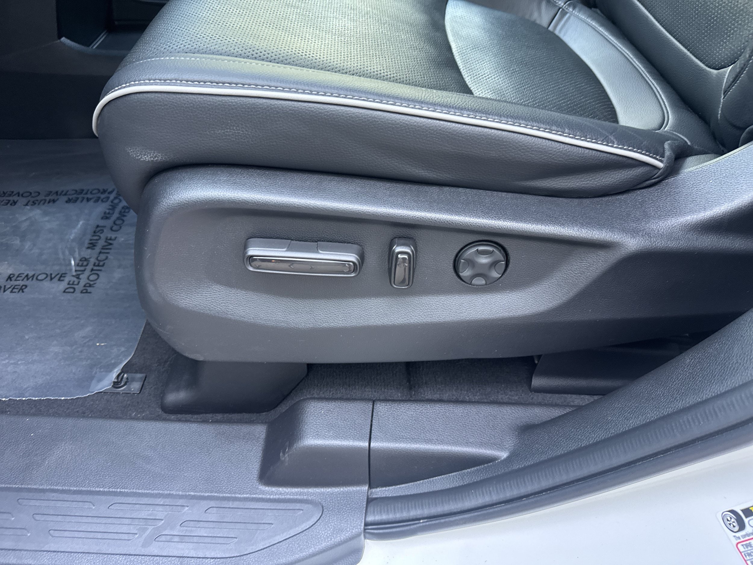 Used 2023 Honda Odyssey Elite image 6