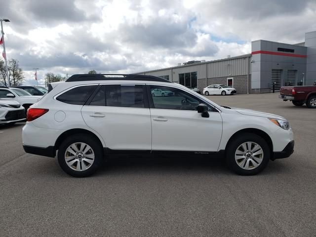 Used 2017 Subaru Outback 2.5i image 4