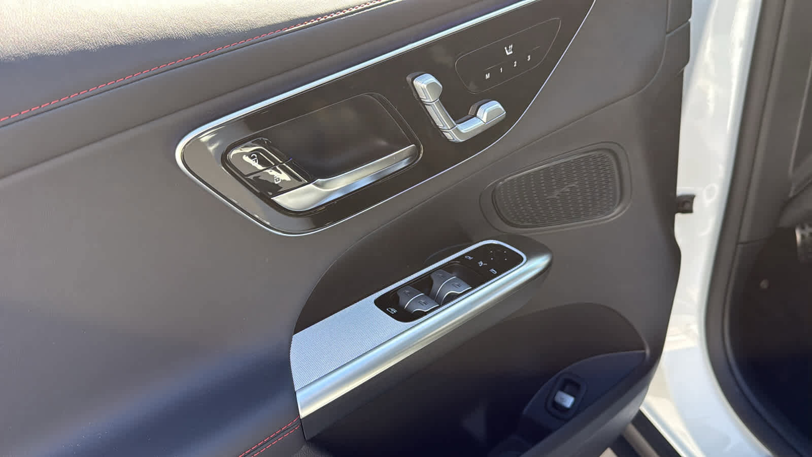 New 2026 Mercedes-Benz GLC 43 AMG 4MATIC image 17