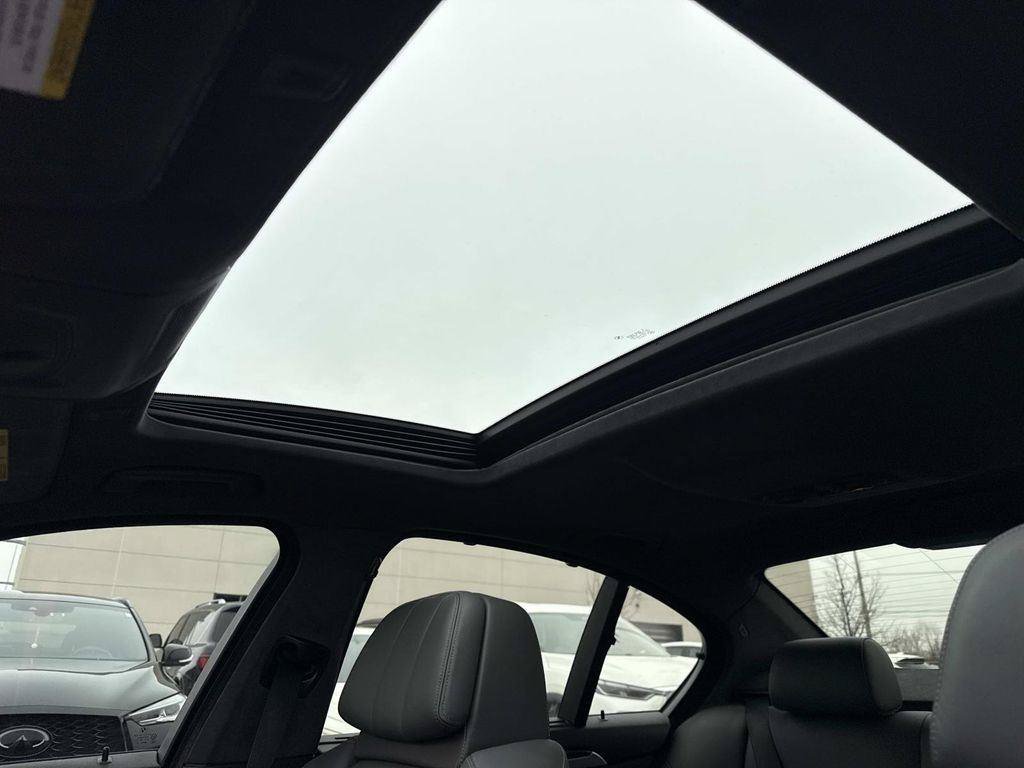 Used 2013 BMW M5 RWD image 31