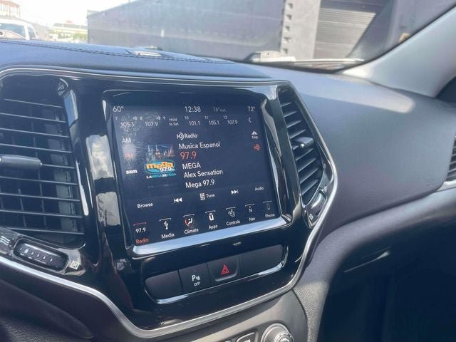 Used 2019 Jeep Cherokee Limited AWD/4WD image 30