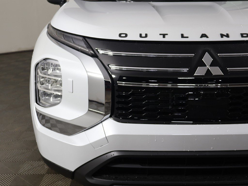 New 2026 Mitsubishi Outlander ES AWD/4WD image 13