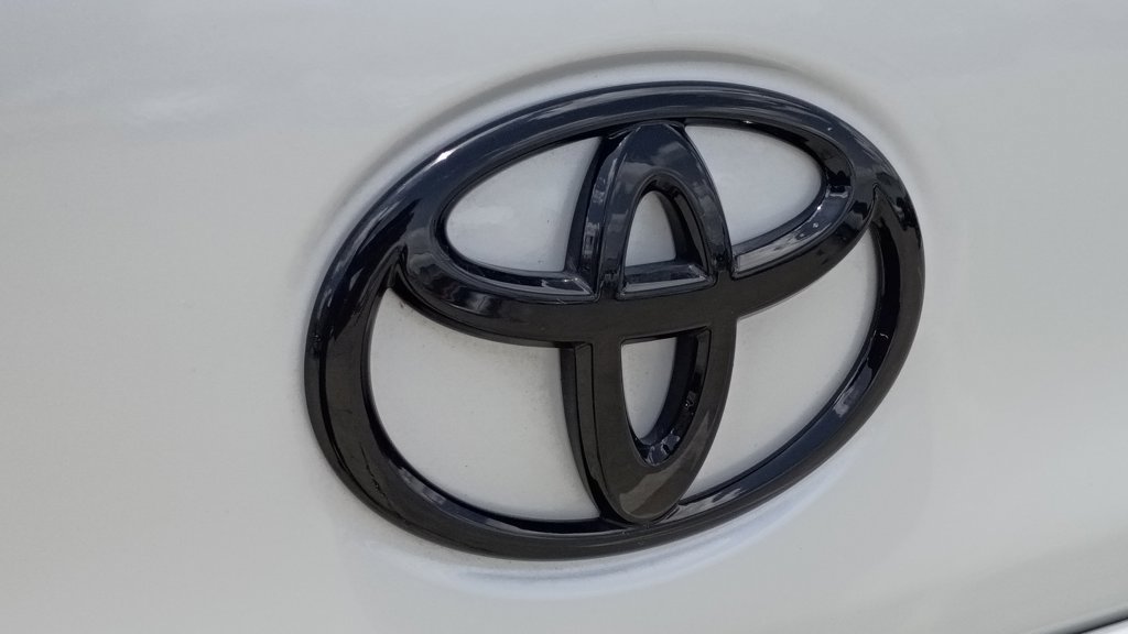 Used 2024 Toyota Corolla Cross AWD Hybrid image 14