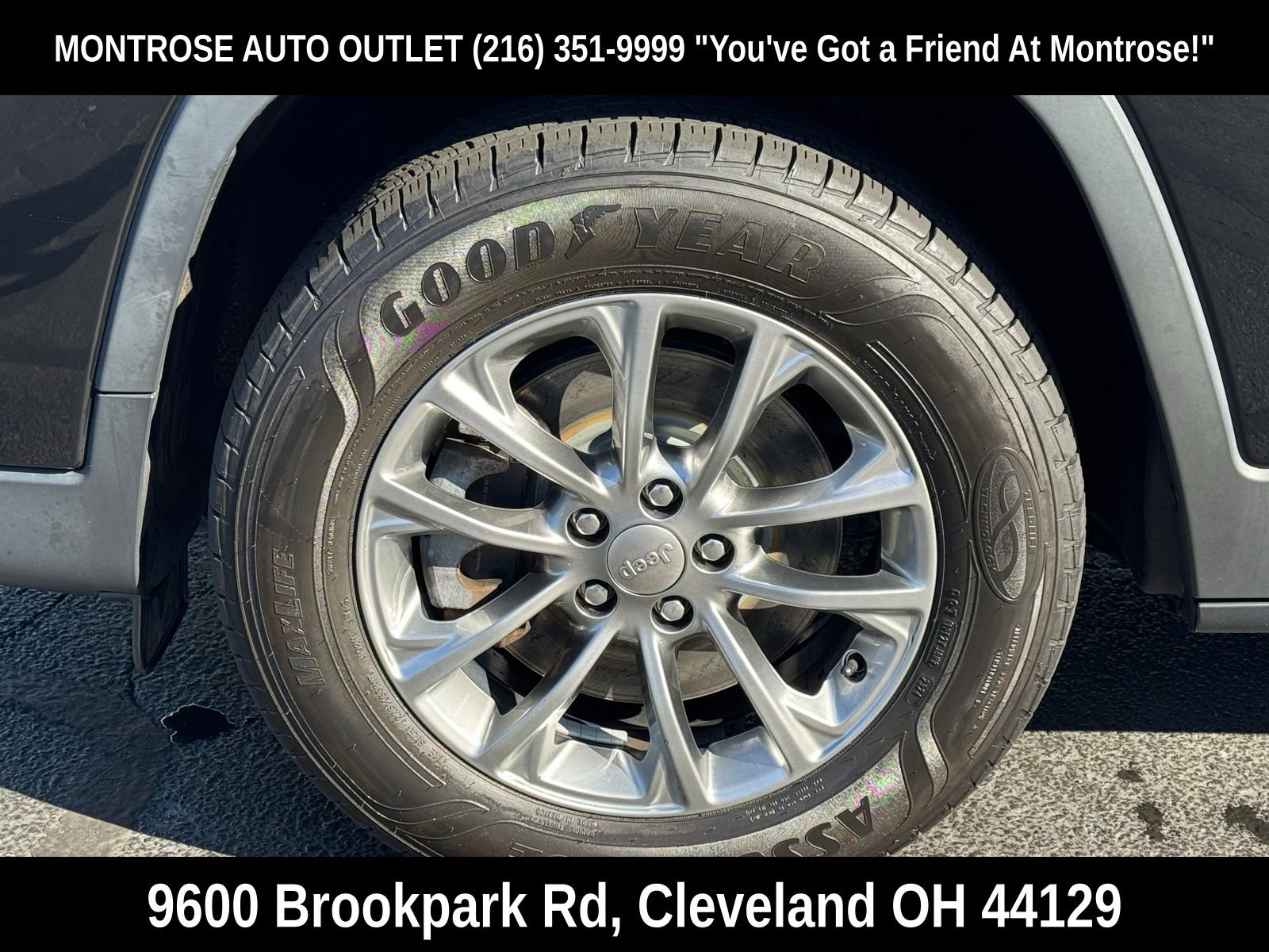 Used 2019 Jeep Cherokee Latitude Plus w/ Comfort/Convenience Group image 57