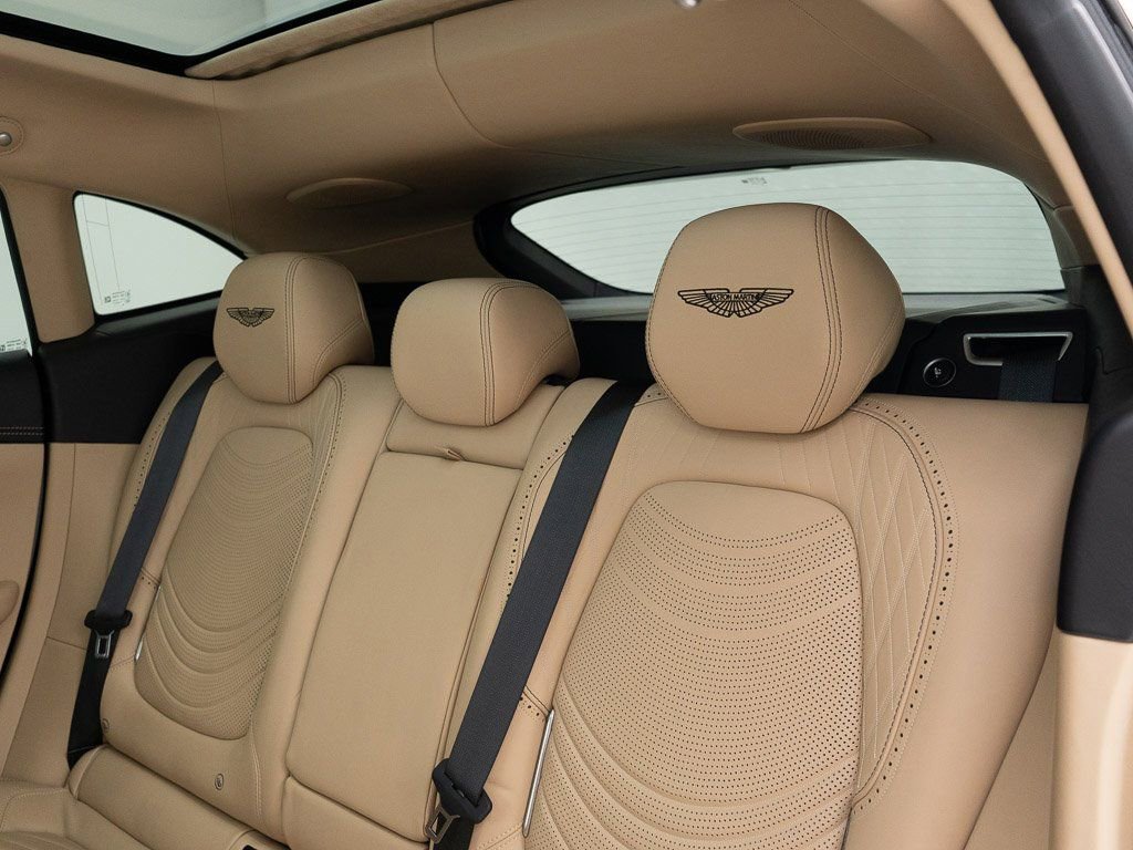 Used 2023 Aston Martin DBX 707 image 25