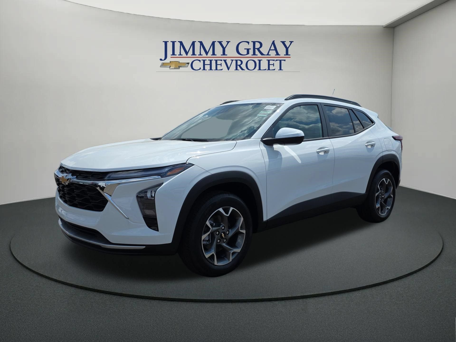 New 2026 Chevrolet Trax LT w/ Driver Confidence Package FWD image 1
