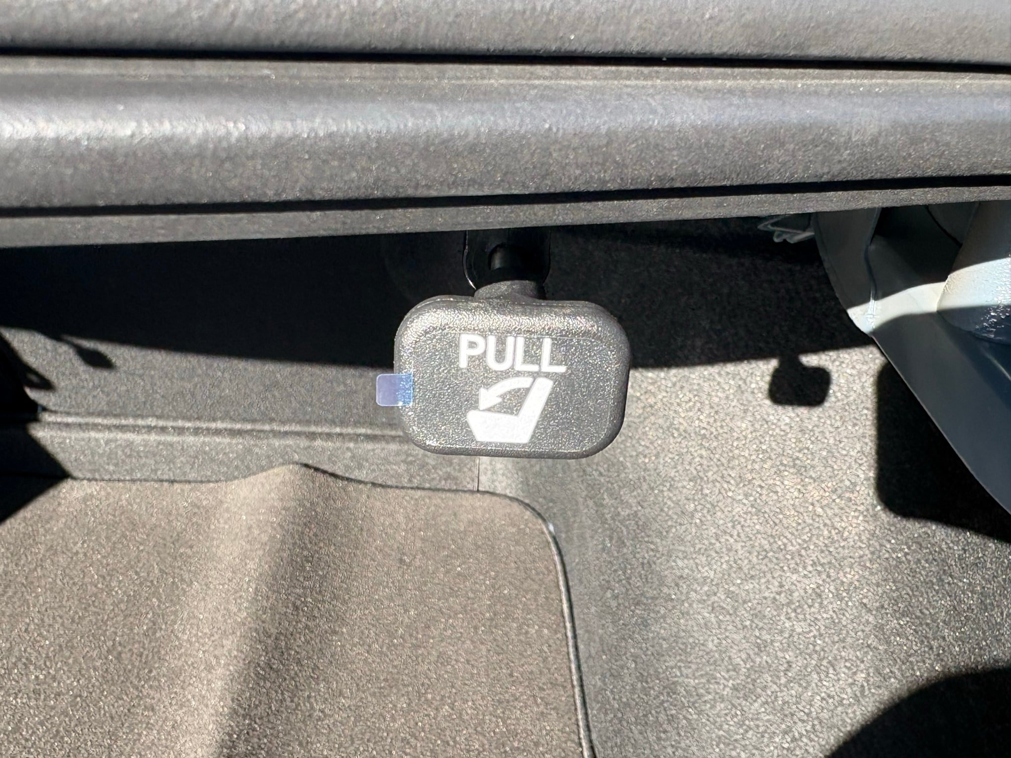 New 2027 Nissan Sentra SR w/ Floor Mat Package FWD image 28