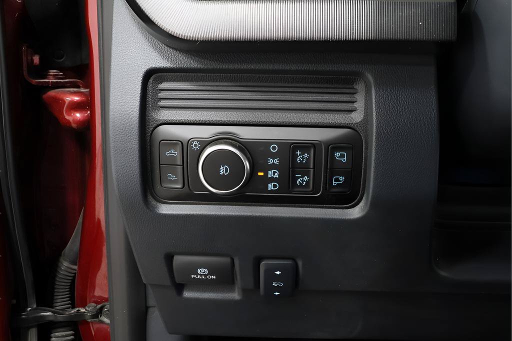 Used 2025 Ford F250 Platinum AWD/4WD image 20