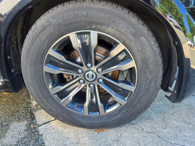 Used 2017 Nissan Armada Platinum AWD/4WD image 21