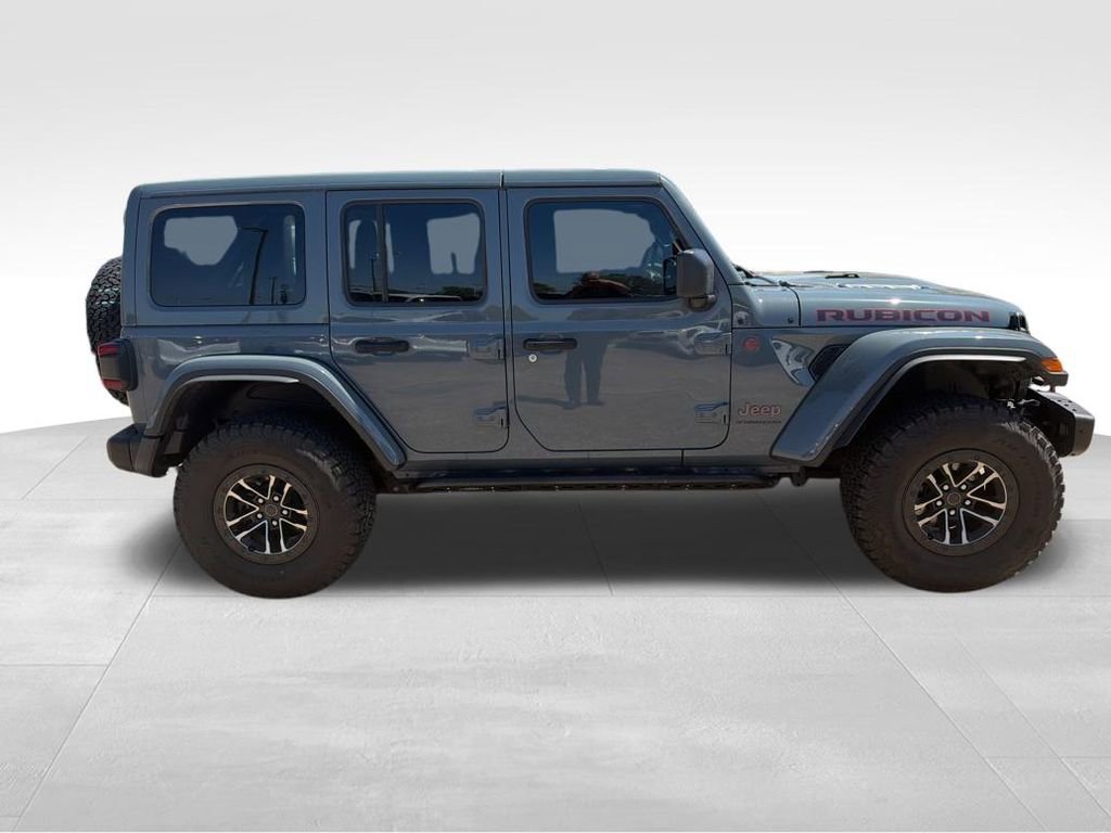 Used 2024 Jeep Wrangler Unlimited Rubicon image 3