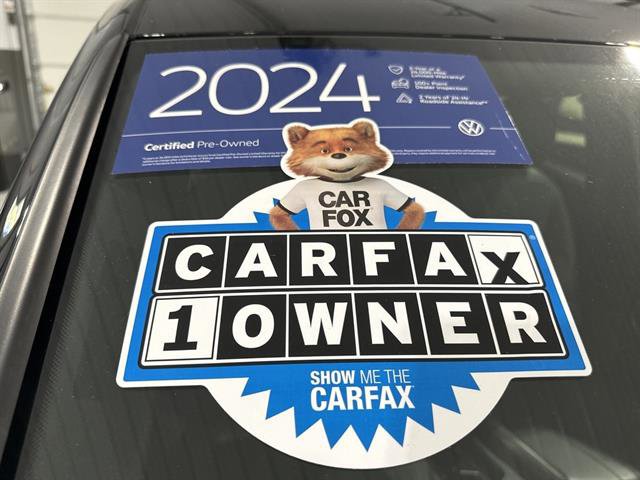 Certified 2024 Volkswagen Tiguan SE R-Line image 13