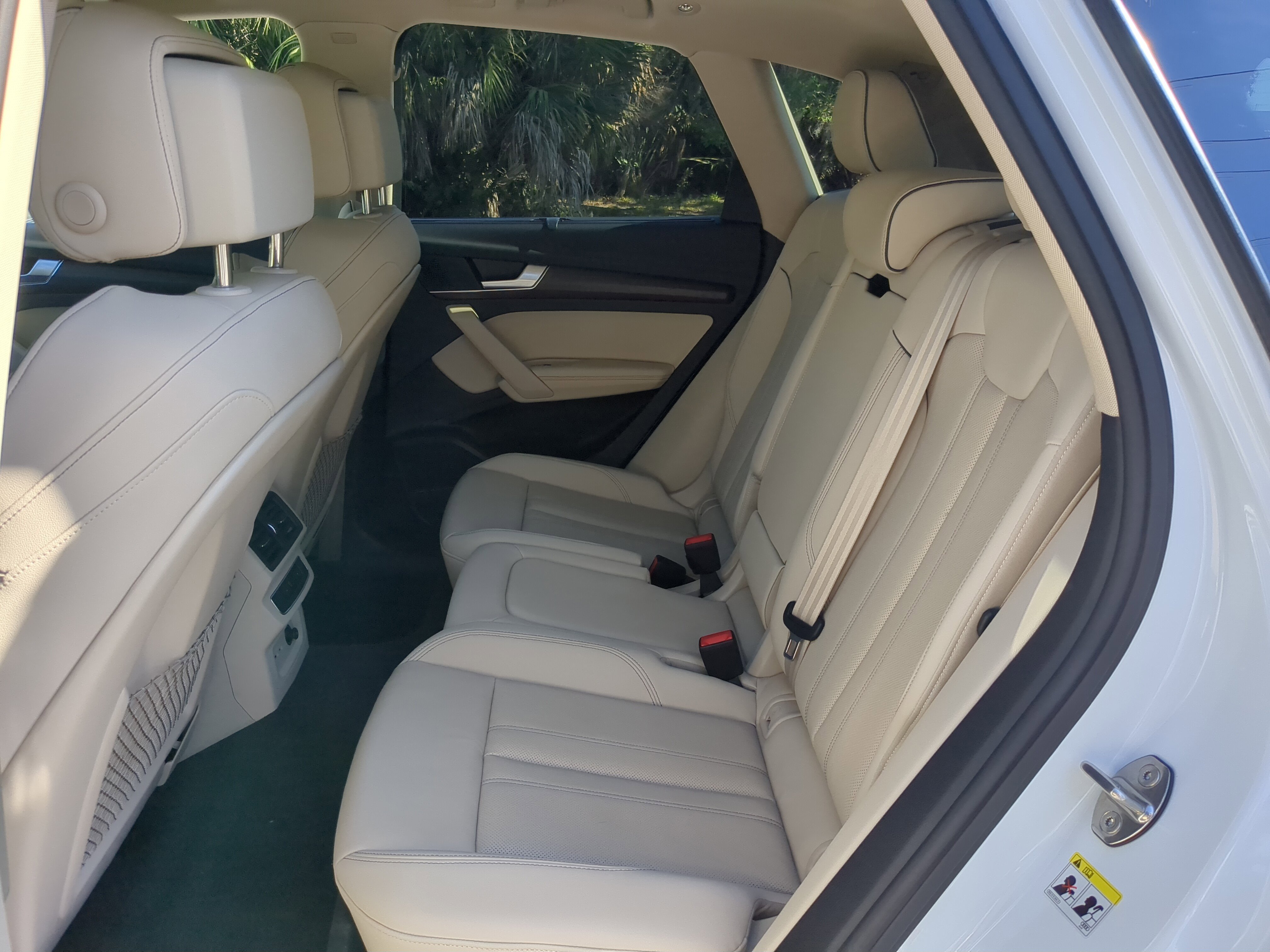 Certified 2025 Audi Q5 2.0T Premium Plus image 18