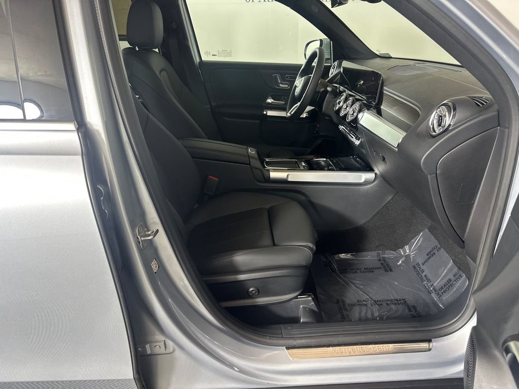 Certified 2025 Mercedes-Benz GLB 250 image 14